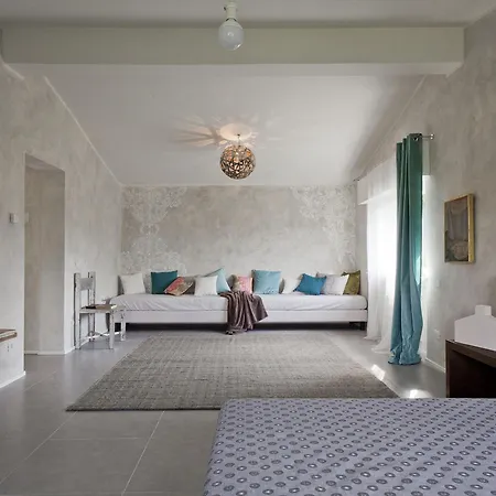 De Hura Apartment