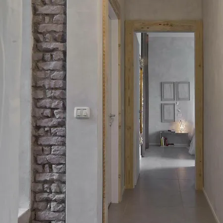 Apartment De Hura Bergamo